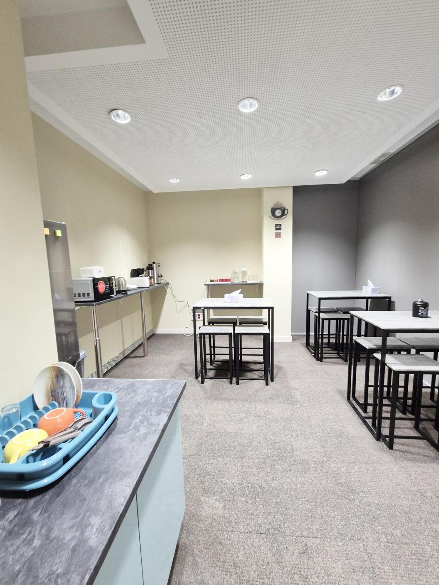 Lai Hostel *